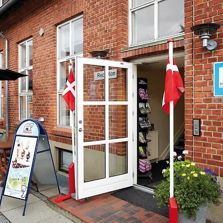 ホステル Danhostel プランデ